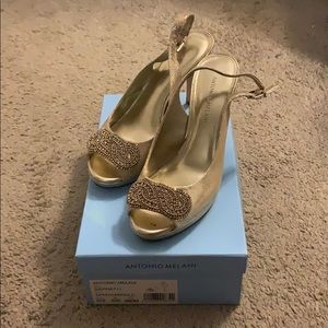 Antonio Melani Sierra Heels
